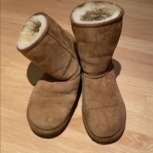 Tan ugh boots